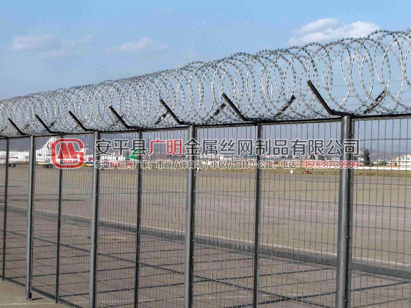 機(jī)場(chǎng)護(hù)欄